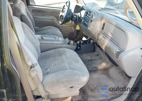 1997 Chevrolet Suburban 1500 from USA, damaged, VIN 3GNEC16R9VG156508